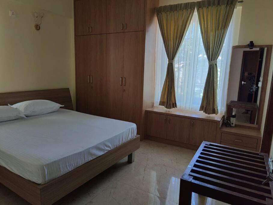Tara Suites Premium Rooms In Central Indiranagar Bangalore Exterior foto